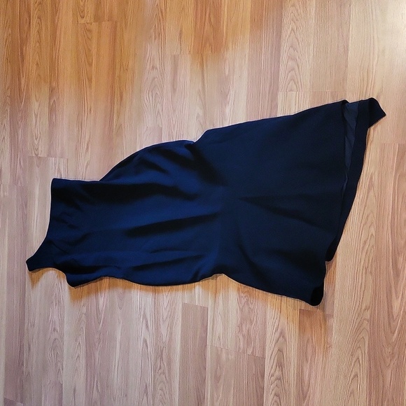 NWOT Cinq à Sept Black Dulcina One shoulder dress Sz 2 - Picture 7 of 8